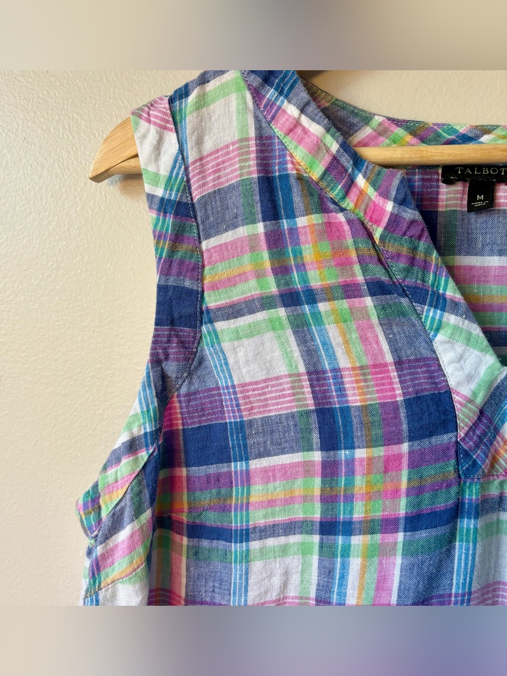 Talbots 100% Linen Madras Plaid Sleeveless Split Neck Top Shell Size M - Picture 4 of 9